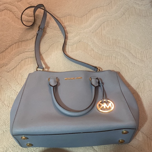 Powder Blue Micheal Kors Satchel. - Picture 4 of 6